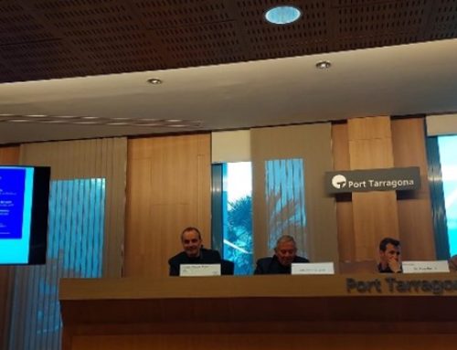 La delegación de la RLNE en Tarragona asiste a conferencia sobre la problemática en el canal de Suez